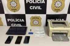Três homens são presos em flagrante por uso de cheques clonados e estelionato em Erechim