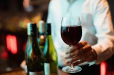 Na contramão do mundo, consumo de vinho aumenta no Brasil; RS lidera em 2025