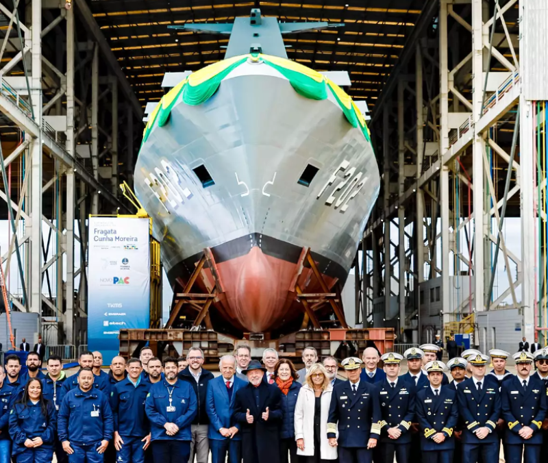 Novo navio de guerra da Marinha tem mísseis e canhões de última geração
