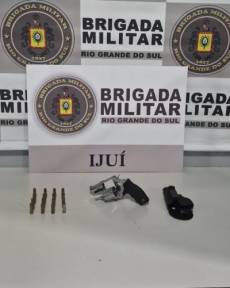 Brigada Militar prende homem por posse irregular de arma de fogo em Ijuí