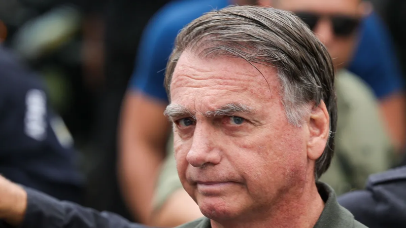 Defesa nega falta grave e pede continuidade de domiciliar para Bolsonaro