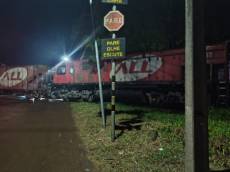 Caminhonete colide com trem em Ijuí e deixa passageira com ferimentos leves