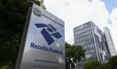 Receita paga nesta terça maior lote de restituição do IR da história