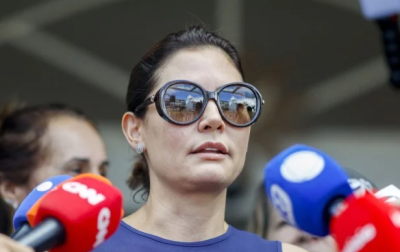 Michelle Bolsonaro avalia desistir de candidatura ao Senado após crise com Flávio Bolsonaro