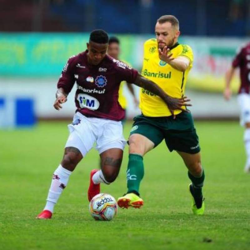 Caxias vence Ypiranga e enfrentará o Grêmio