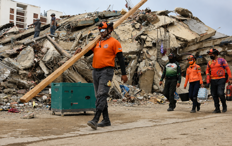 Número de mortos em terremotos na Venezuela sobe para 4.561