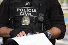 Falso ambulante é preso por aplicar golpe da maquininha em turista francês em Copacabana