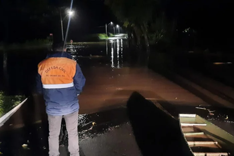 Rodovias estaduais têm 11 bloqueios totais e três parciais no RS