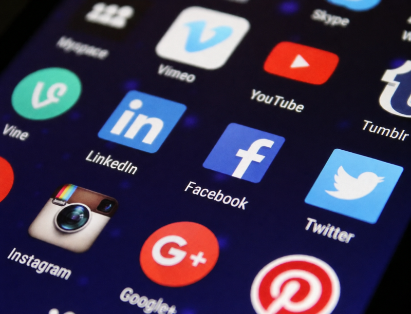 Mesmo com falhas, Austrália defende proibição de redes sociais para jovens