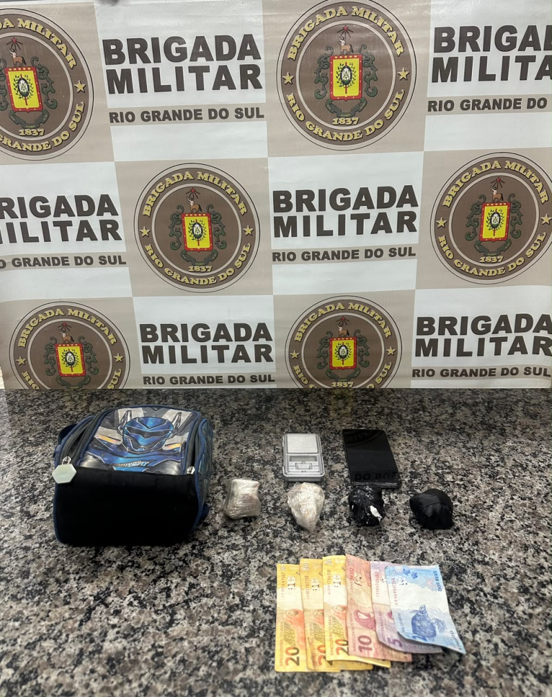 Brigada Militar apreende maconha e celulares no bairro Hortência, em Santo Ângelo