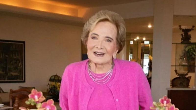 Glória Menezes morre aos 91 anos em São Paulo