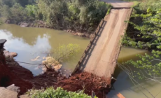 Ponte desaba em Marcelino Ramos e interrompe principal acesso de moradores à BR-153