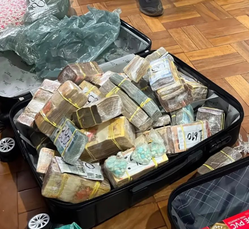 Operação contra o tráfico apreende R$ 1,4 milhão em espécie e prende jovem em São Borja