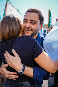 Gabriel intensifica campanha de rua em Lajeado, Garibaldi e Farroupilha