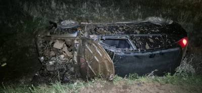 Motorista fica ferido após veículo sair da pista e capotar em Sete de Setembro 