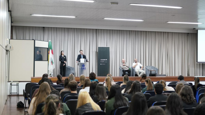 URI Santo Ângelo abre Semanas Acadêmicas de Farmácia e Biomedicina