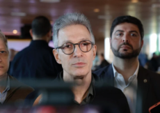 TSE determina que Zema retire clipe de jingle que mostra Lula e ministros do STF presos