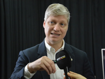 Van Hattem tem 23% na disputa ao Senado no RS, aponta pesquisa