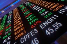 Bolsa brasileira se aproxima de recorde após pesquisa indicar Flávio Bolsonaro com 52%