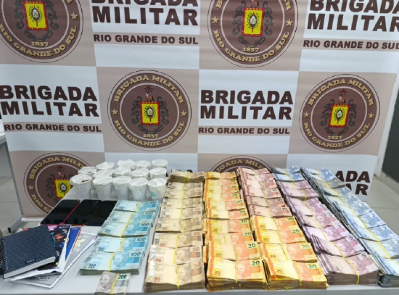 Brigada Militar localiza quase R$ 160 mil durante ocorrência de vazamento de gás em Viamão