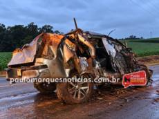 Jovem de 20 anos morre após caminhonete capotar na Rodovia do Desenvolvimento, em Três de Maio