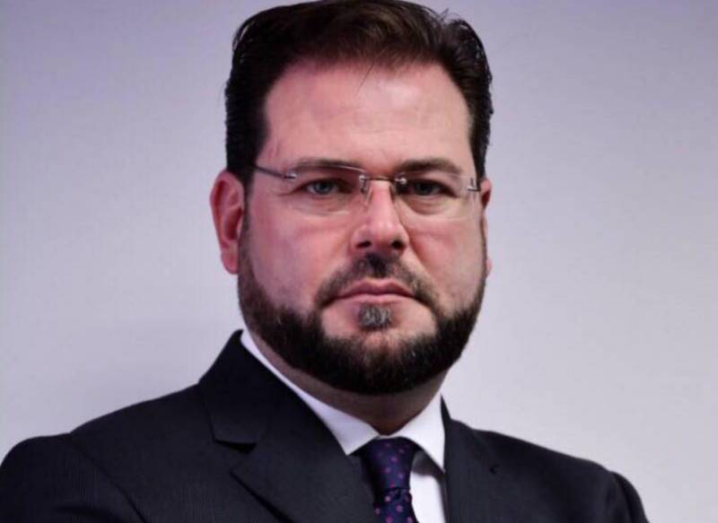 Demétrius Bigaran deixa a direção da faculdade CNEC Santo Ângelo