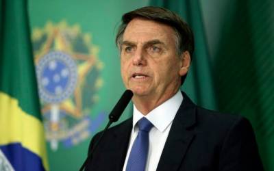 Bolsonaro amplia lista de atividades consideradas essenciais em meio à pandemia do coronavírus