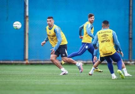Grêmio faz mais um treino tático e finaliza preparativos para o clássico Gre-Nal 427